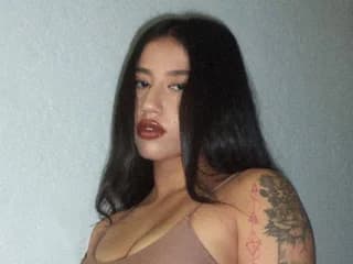 WebCAM of KiraKitty333