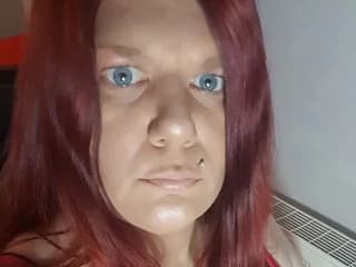 WebCAM of leeanneHill